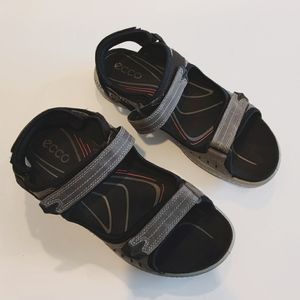 Ecco Women's Gray Yucatan Sandal